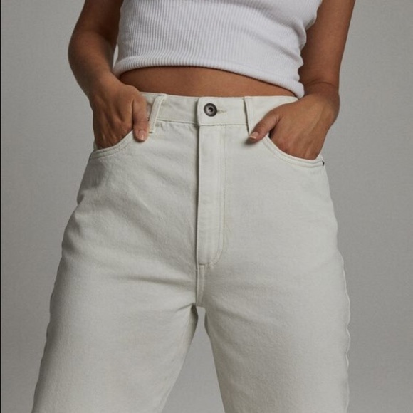 NEW White Cotton-On Original Mom Jeans - Picture 4 of 4